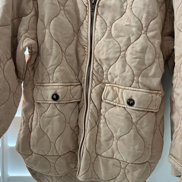 CarlyJean Los Angeles CJLA Quilted Jacket - Picture 2 of 3